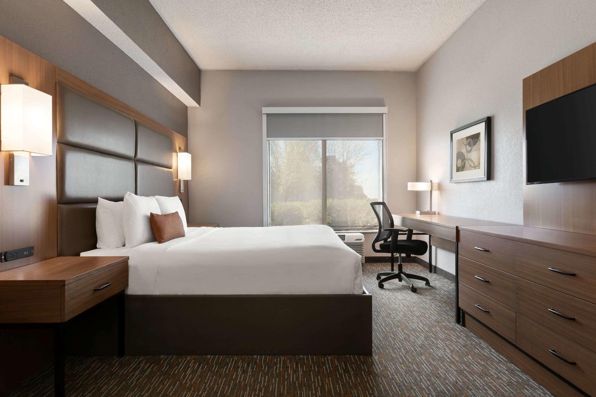 Wingate By Wyndham Cincinnati Blue Ash Buitenkant foto