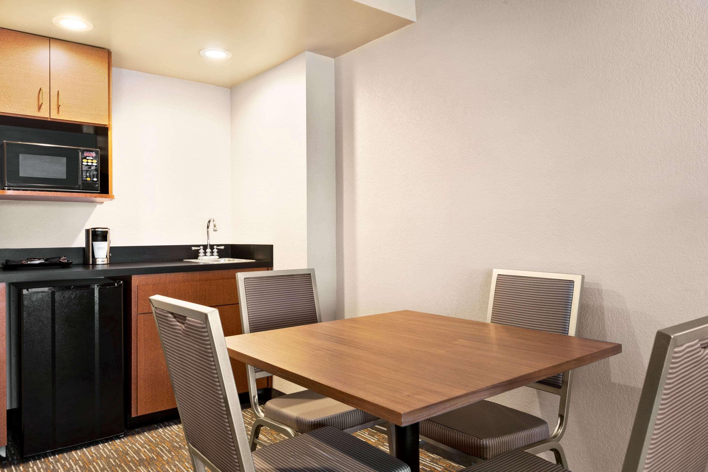 Wingate By Wyndham Cincinnati Blue Ash Buitenkant foto