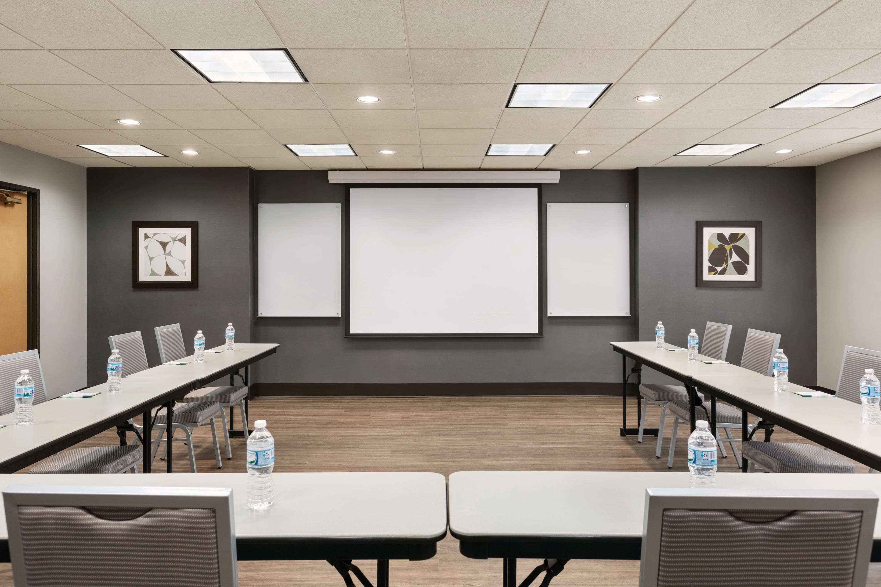 Wingate By Wyndham Cincinnati Blue Ash Buitenkant foto