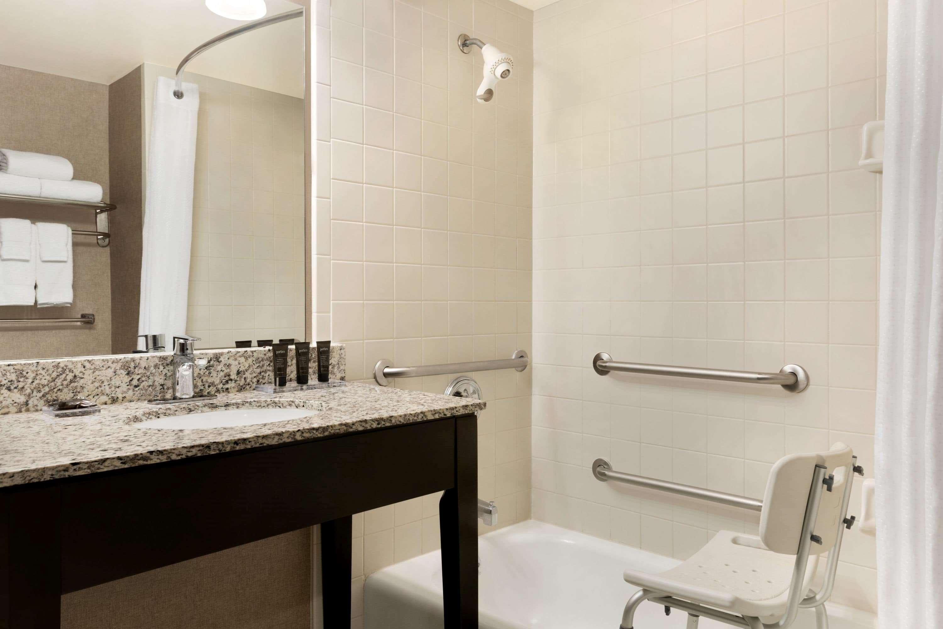 Wingate By Wyndham Cincinnati Blue Ash Buitenkant foto