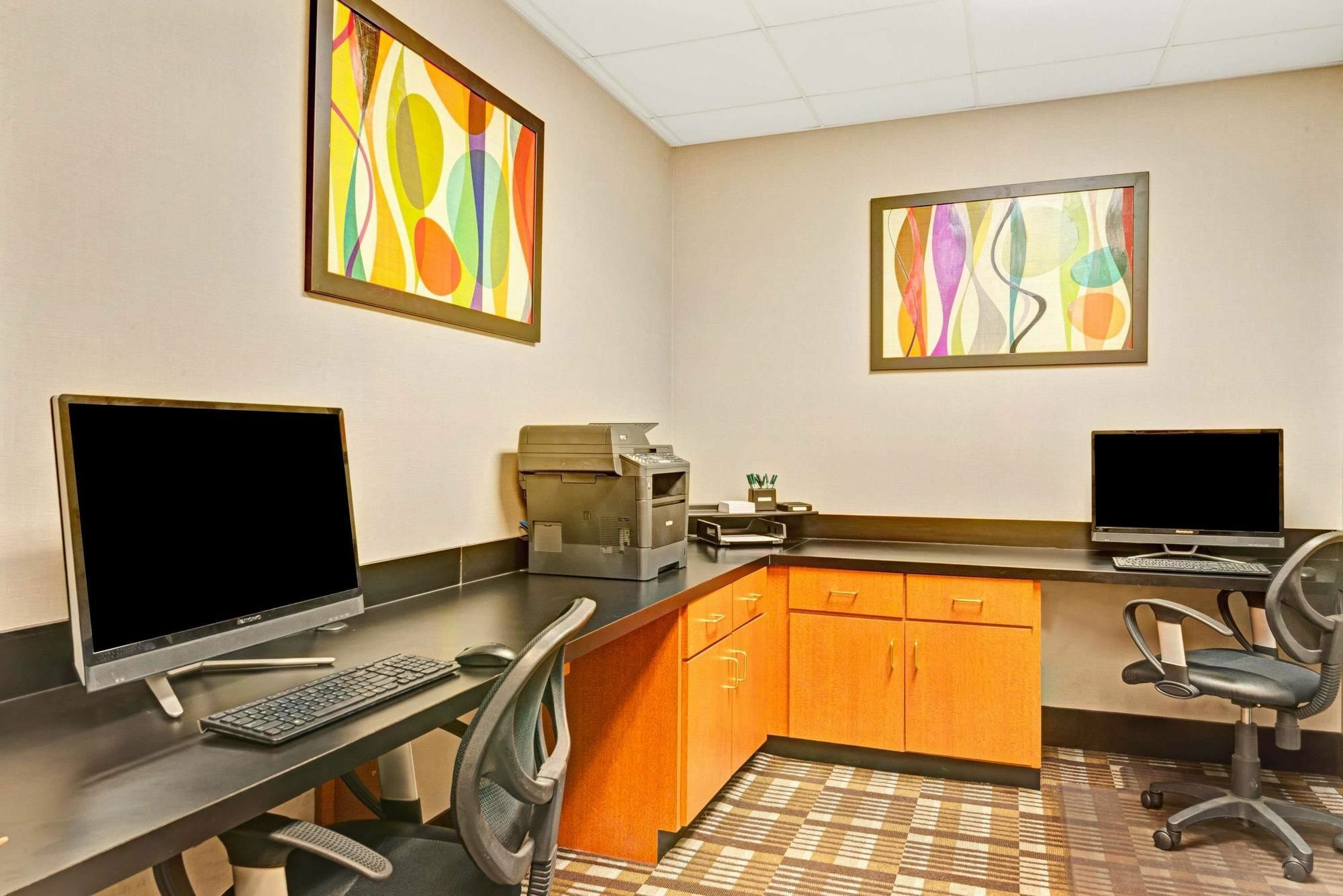Wingate By Wyndham Cincinnati Blue Ash Buitenkant foto