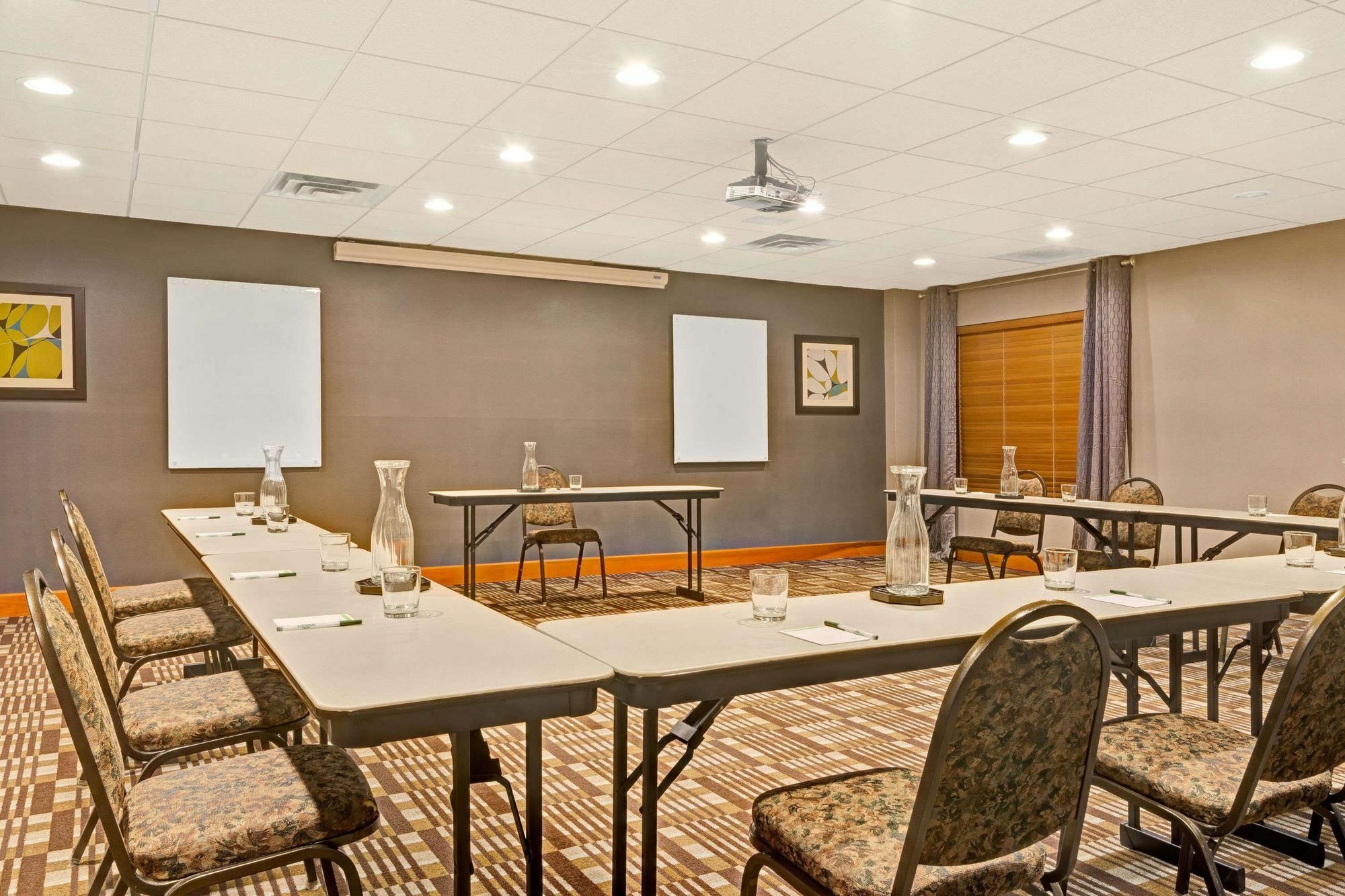 Wingate By Wyndham Cincinnati Blue Ash Buitenkant foto