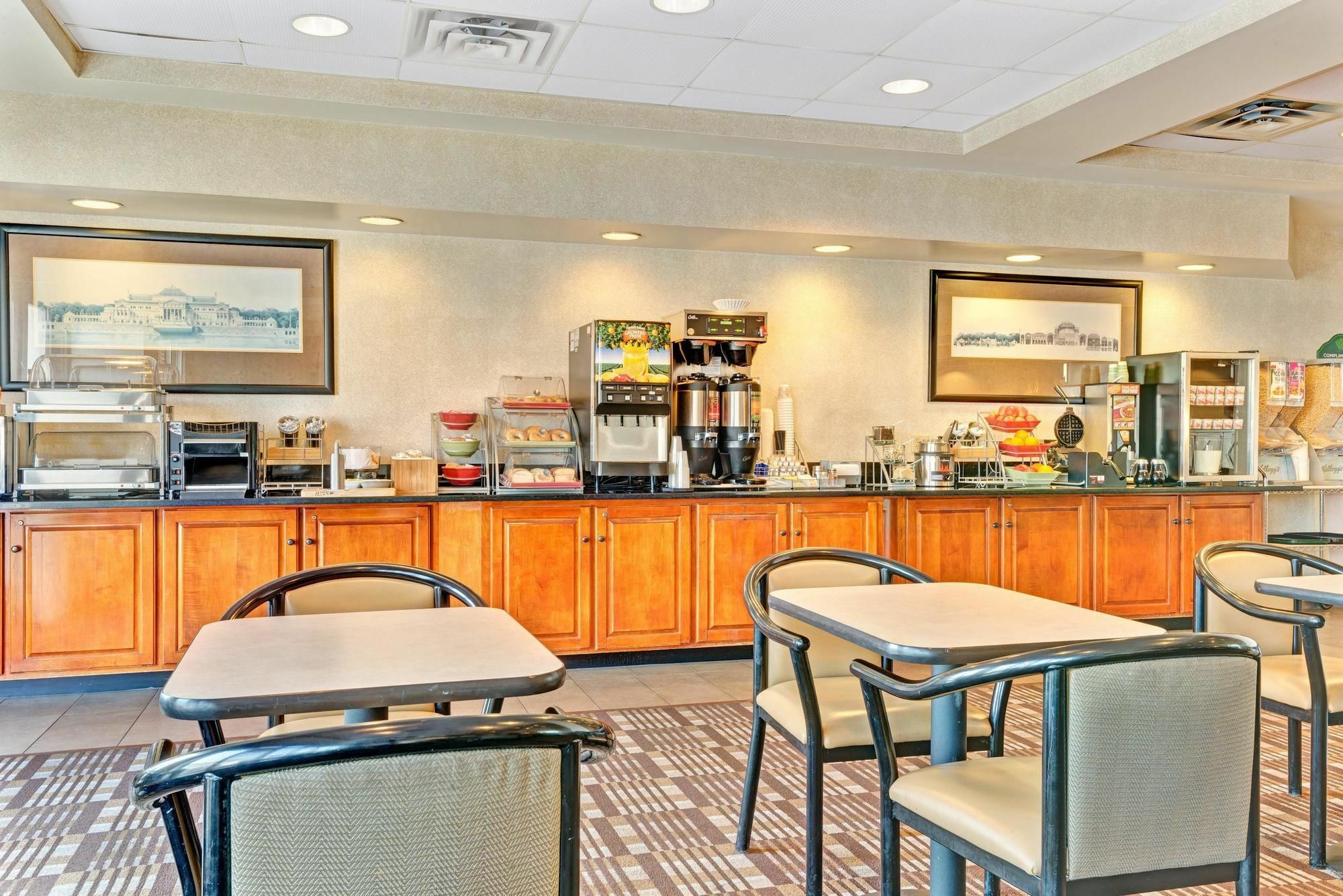 Wingate By Wyndham Cincinnati Blue Ash Buitenkant foto